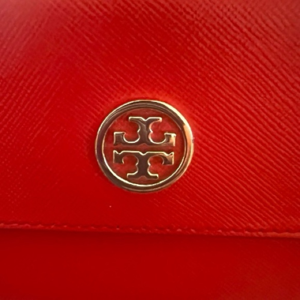 Tory Burch Red Saffiano Leather Continental Wallet Gold Logo - Picture 2 of 9
